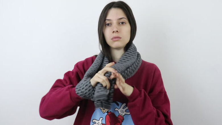 How to Wear a Scarf