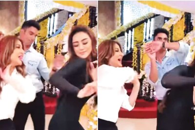 Urvashi Dholakia and Mahekk Chahal Flaunt Their Jaw-Dropping Naagin Dance; Watch