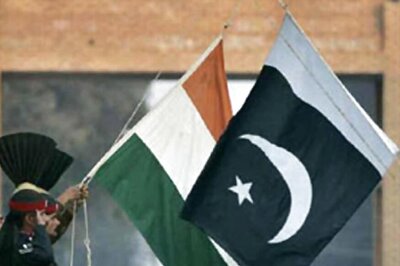 Pakistan Regrets India's Rejection of 'Discuss Kashmir' Proposal
