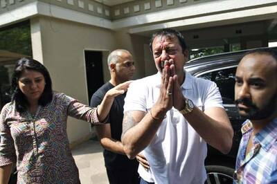 Does Sanjay Dutt deserve the reprieve denied to Zaibunissa?