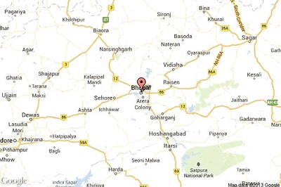 I-T dept seeks details of political parties for MP polls