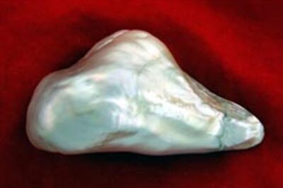World's largest pearl on auction