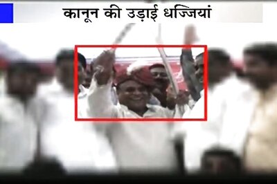 List of Samajwadi Party leaders accused of breaking law