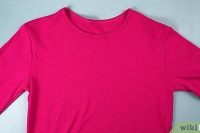 How to Make an 80s Off the Shoulder Sweatshirt