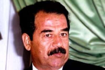 Saddam trial resumes after two week