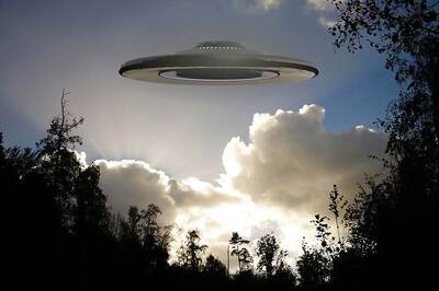 'We May Not be Alone', Says Former Pentagon UFO Official