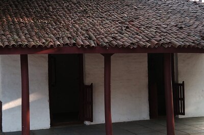 Vinoba Bhave Birth Anniversary: Lesser-Known Facts about The National Teacher Of India