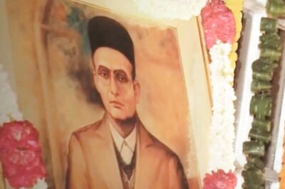 ‘Won’t Make a Difference’: Savarkar’s Grandson on Karnataka Dropping Hindutva Ideologue from School Text