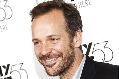 Peter Sarsgaard Joins The Batman, May Play Harvey 'Two-face' Dent