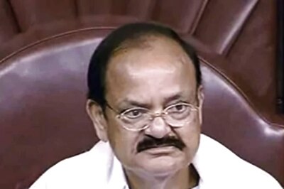 Unidentified Person Impersonating Vice President Naidu Sends WhatsApp Messages Asking for Money; MHA Alert