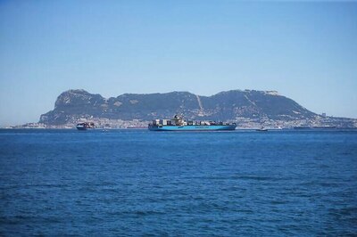 European MPs Spend Night on Migrant Ship in Desperate Bid to Secure Dock