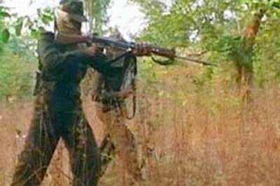 Maoists blow up railway station, staff feared abducted