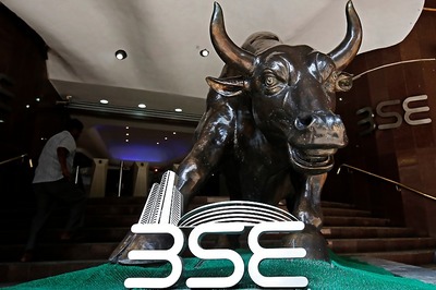 Sensex, Nifty End Lower on Weak Global Cues
