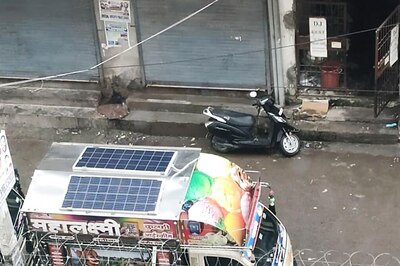 Delhi Ice Cream Vendor With Solar Panels on Truck Gets Lauded on Reddit, Pic Goes Viral