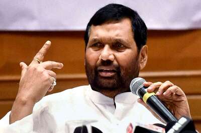 'Nobody Can be Denied Citizenship on Ground of Religion': Ram Vilas Paswan Defends Citizenship Act