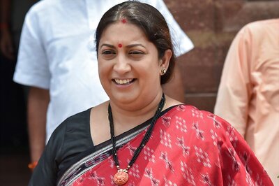 An Insult to Parliament, Says Smriti Irani on Mamata Banerjee’s Referendum Demand Over Citizenship Law