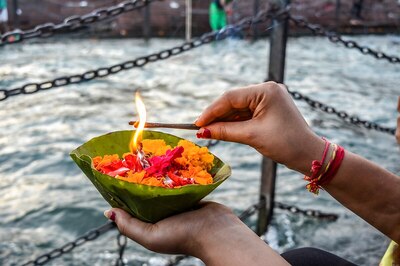 UP's Guru Dham Mandir Turns Coronavirus Hotspot after Congregation