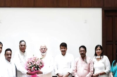 'Lage Raho': PM Modi's Message to BJP's 7 Delhi MPs in First Formal Meeting after Lok Sabha Poll Sweep