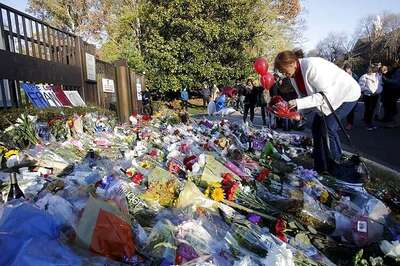 Belgian Police arrests several people in Brussels over Paris attacks