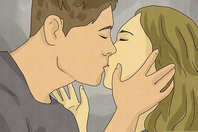 What Does It Mean when Someone Holds Your Face While Kissing?