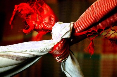 Couples Getting Married Under Pressure to have 'Instaworthy' Wedding, Says Survey