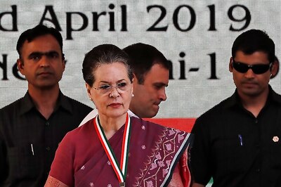 ‘You Must Stand out as Examples of Responsive Governance’: Sonia Tells CMs from Cong-ruled States