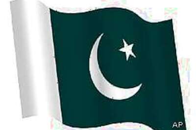 10 killed, 40 injured in Pakistan blast