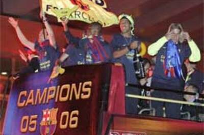 Barcelona retains Spanish title