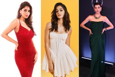 Red, Green or White? Pick The Colour You Would Opt For Christmas Eve Party