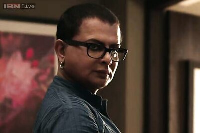 Remember Rituparno Ghosh by watching his critically-acclaimed films 'Dahan' and 'Chitrangada' online