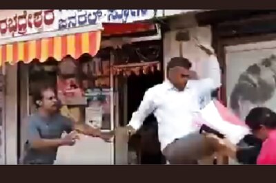 Karnataka Woman Lawyer Kicked, Slapped on Busy Street Over 'Property Dispute', No One Helps