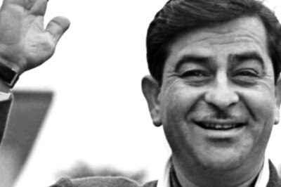 Raj Kapoor Death Anniversary: Top 5 Movies of Hindi Cinema's Legendary Actor and 'Greatest Showman'