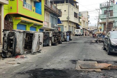 Bengaluru Clashes: Congress MLA Files Complaint over Attack on his House, Claims Loss Runs Up to Rs 3 Crore