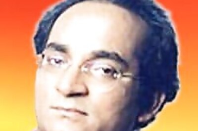 Abhijeet strikes a bad note with tenant