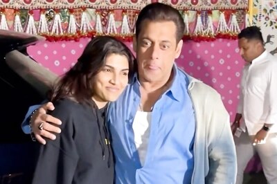 Salman Khan Hugs Alizeh Agnihotri, Poses With Paparazzi As He Leaves From Jamnagar; Video Goes Viral