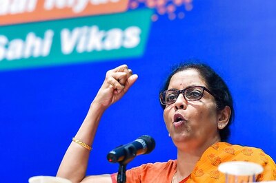 To Combat Slumping Growth, Govt Likely to Hike Spending and Loosen Fiscal Deficit Target