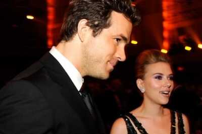 It's splitsville for Johansson, Reynolds