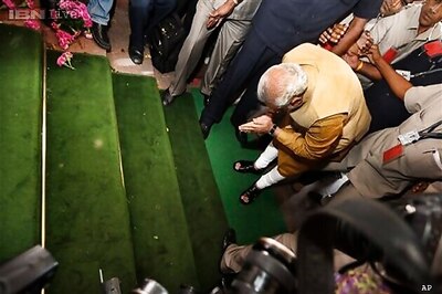 Impressed by Modi's inclusive, conciliatory statements: Shashi Tharoor