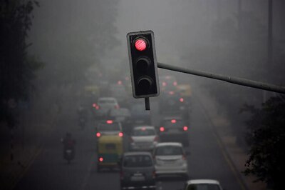 Delhi's Air Quality Remains 'Poor' for 2nd Day, Likely to Turn 'Very Poor' by Sunday