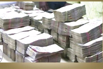 Rs 93.5 Lakh, 420 Gram of Gold Seized in ACB raids at Telangana Tehsildar’s Residence; Another Official Arrested