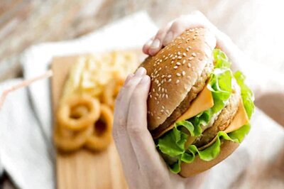 Nutritionist Gives 7 Tips to Control Binge Eating