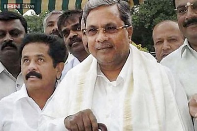 Siddaramaiah follows PM Modi's model, addresses farmers over radio