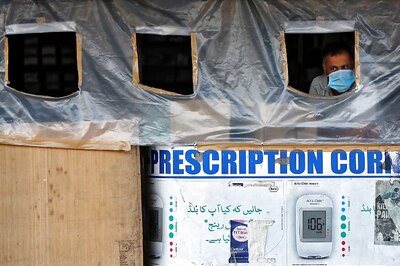 India's Coronavirus Death Toll Climbs to 937 as Infections Inch toward 30,000-mark