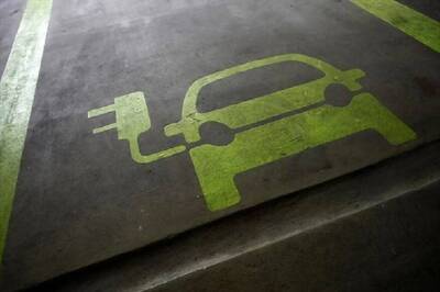 Fuel Cell Electric Vehicles May Be Complementing Technology in India's Future Mobility: Report