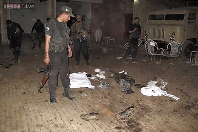 Pakistan: Suicide attack kills provincial minister, 7 others