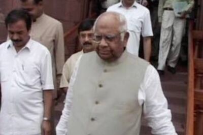 Somnath,Chidambaram,MK among early voters