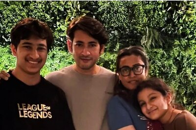 Mahesh Babu and Namrata Shirodkar's Loved Up Wishes for Each Other on 17th Anniversary Came Gift-Wrapped Like This