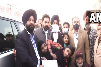 News18 Afternoon Digest: This is How Punjab's Conjoined Twins Cast Votes While Maintaining Secrecy & Other Stories