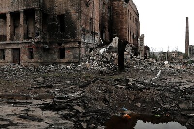 More Than 1,000 Ukrainian Soldiers Who Surrendered In Mariupol Sent To Russia For Probe