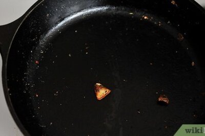 How to Clean Your Cast Iron Skillet or Pot After Daily Use